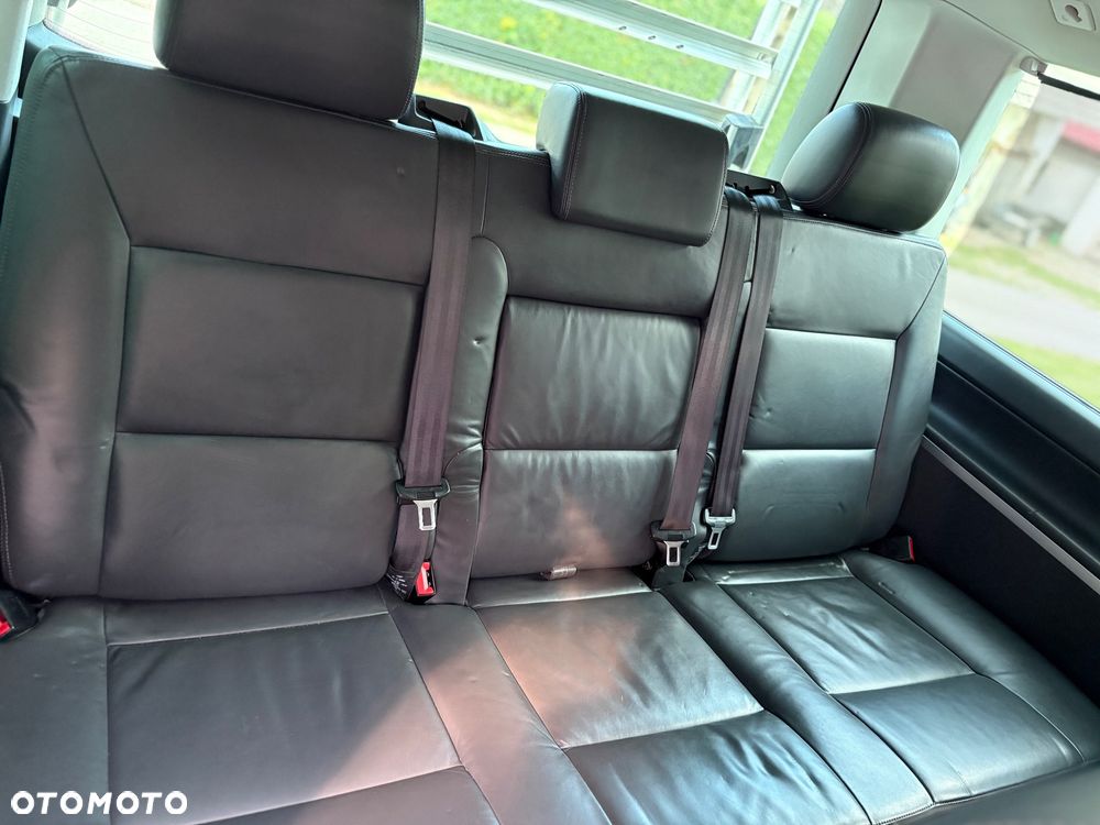 Volkswagen Multivan - 11