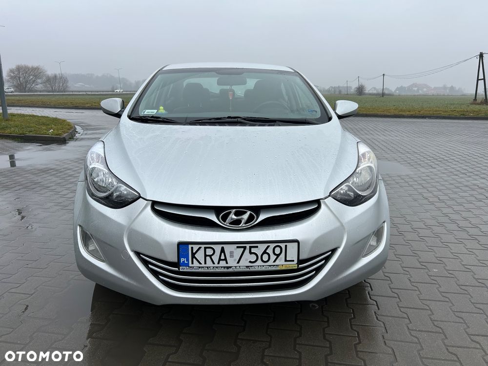Hyundai Elantra 1.6 Comfort - 2