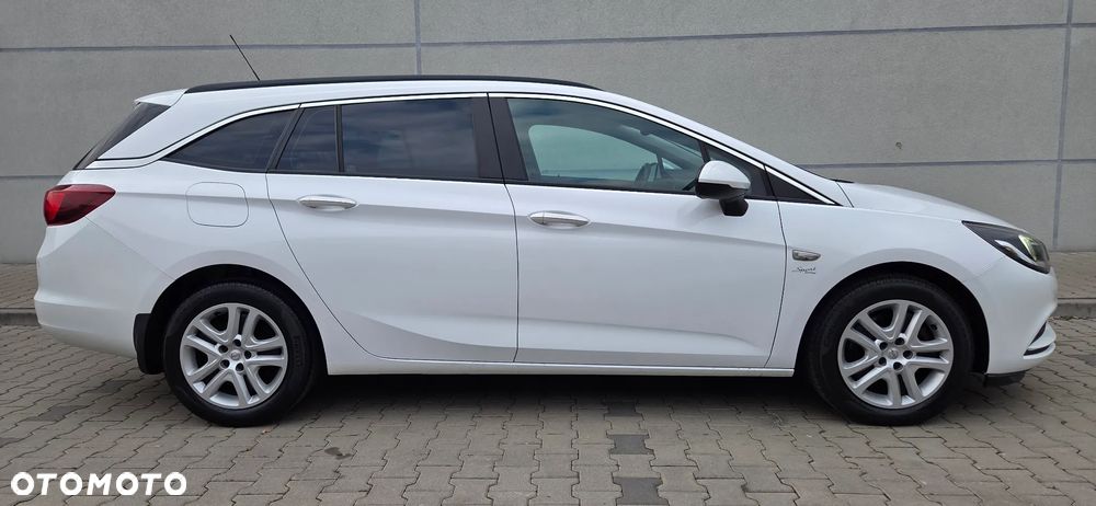 Opel Astra 1.6 CDTI Essentia - 7