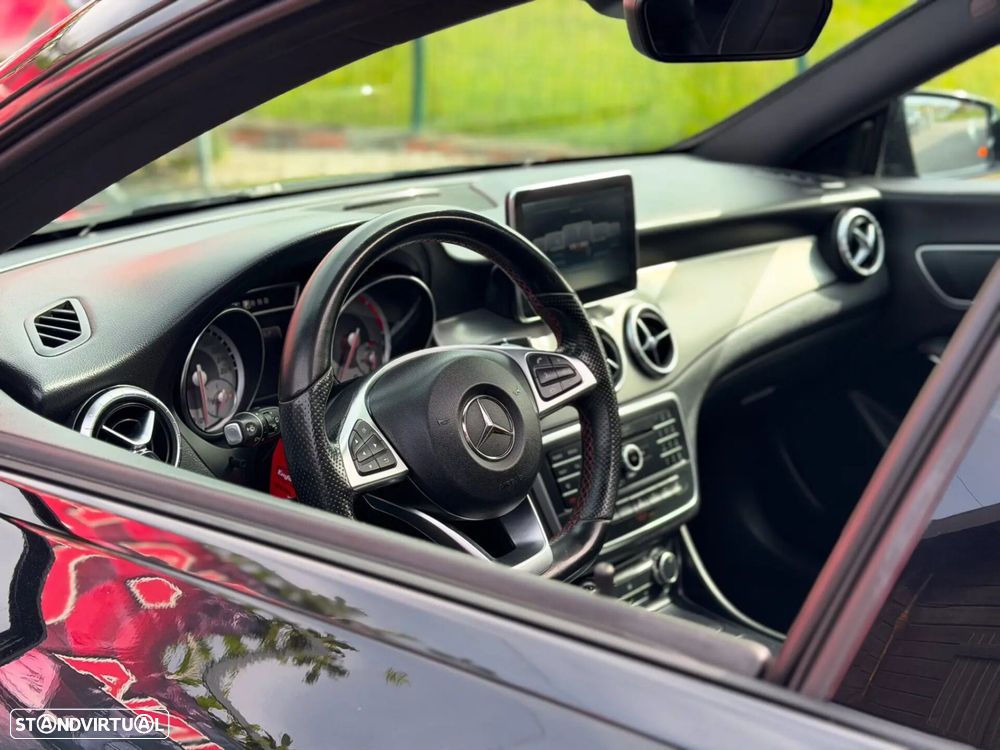 Mercedes-Benz CLA 220 d Shooting Brake AMG Line Aut. - 2