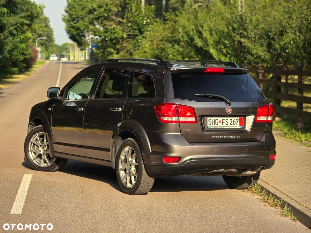 Fiat Freemont 2.0 Multijet Lounge AWD - 4