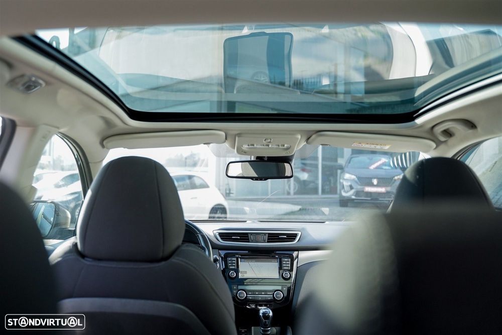 Nissan Qashqai 1.5 dCi N-Connecta 18 - 15