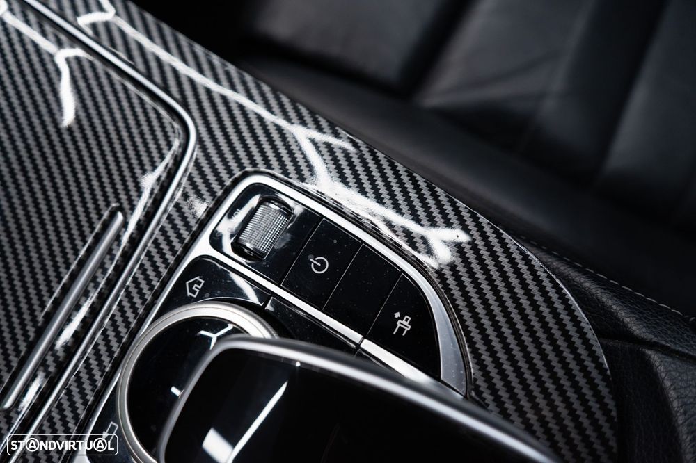 Mercedes-Benz E 220 d AMG Line - 33