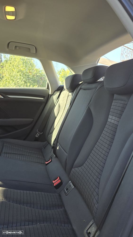 Audi A3 Sportback 1.6 TDI Ambiente - 7