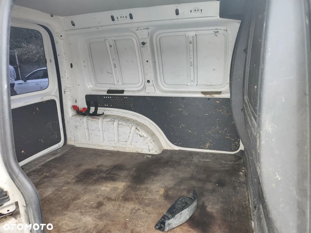 Volkswagen CADDY - 4