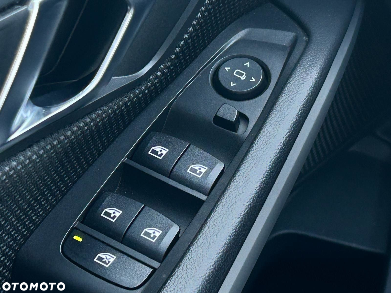 BMW Seria 3 318i Advantage sport - 18