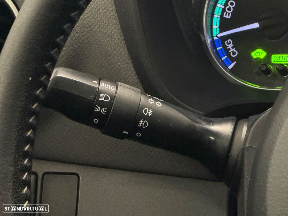 Toyota Yaris 1.5 HSD Sport+P.Luxury+Navi - 12