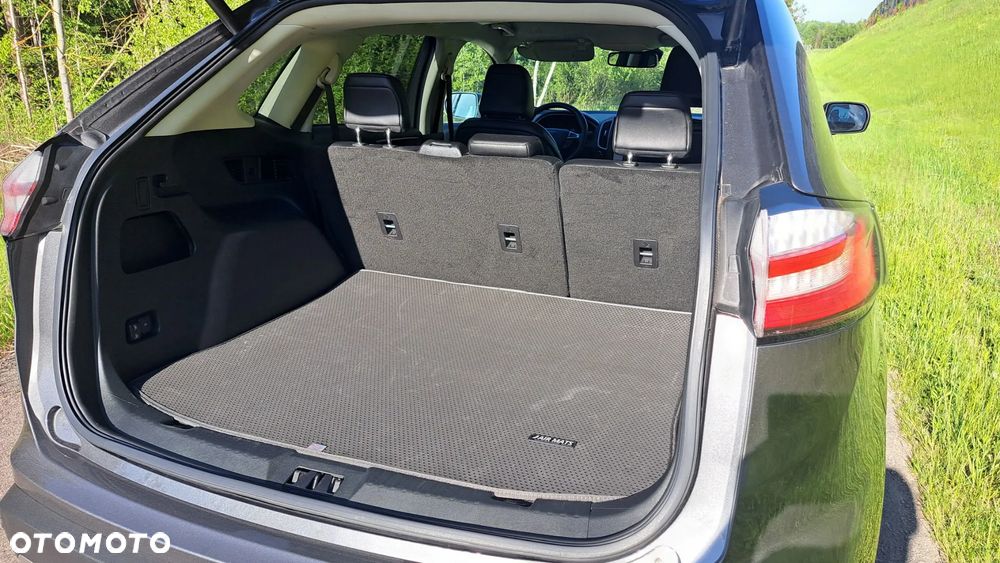 Ford Edge - 11