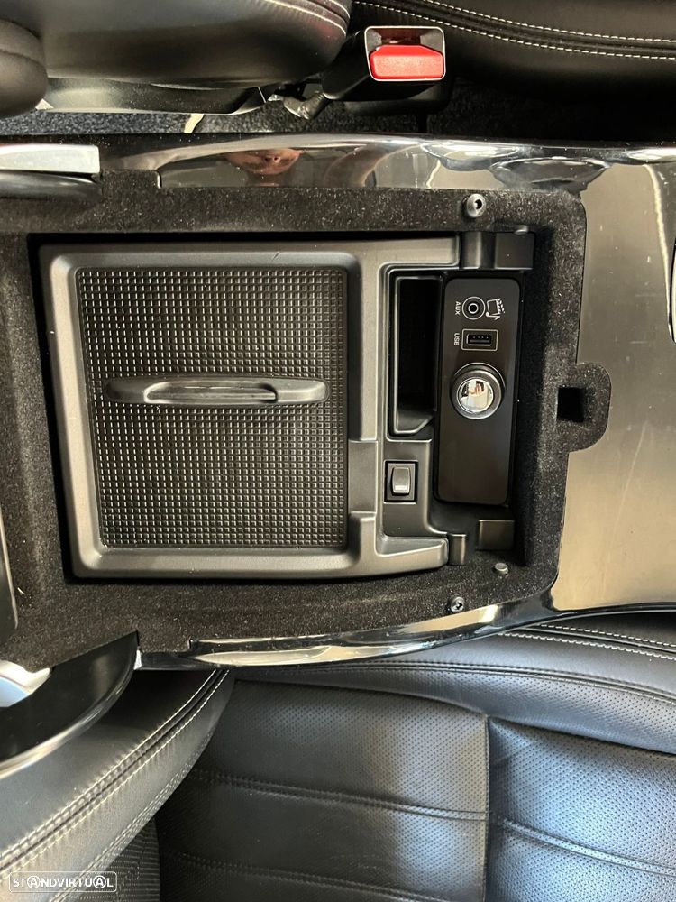 Land Rover Range Rover SDV8 Vogue - 29