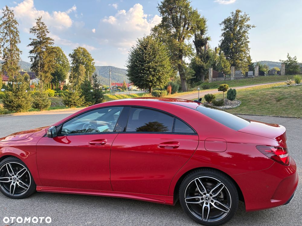 Mercedes-Benz CLA 180 AMG Line - 8