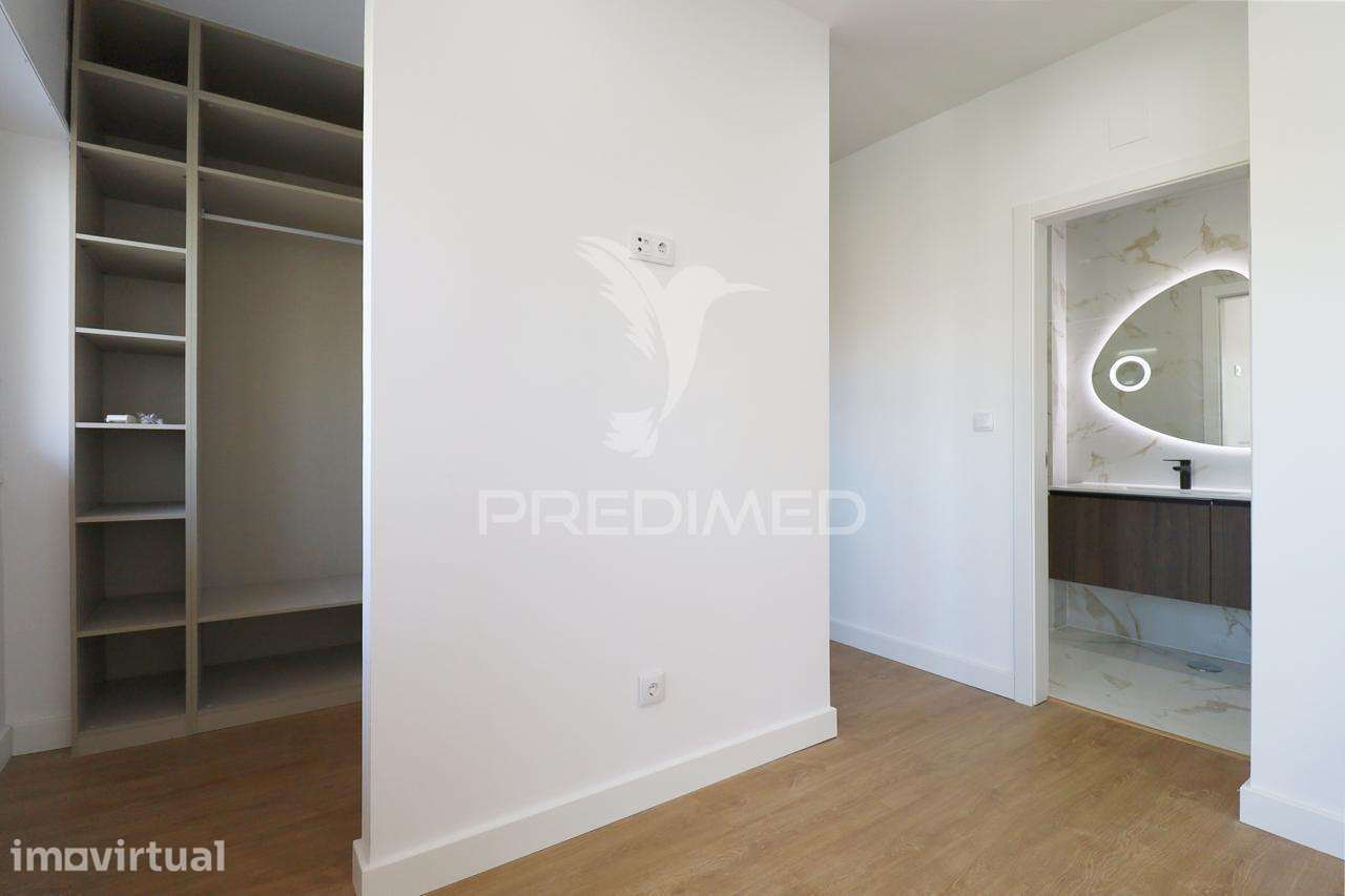 Apartamento T2 com Terraço Amadora Venda  junto Metro - Grande imagem: 2/14
