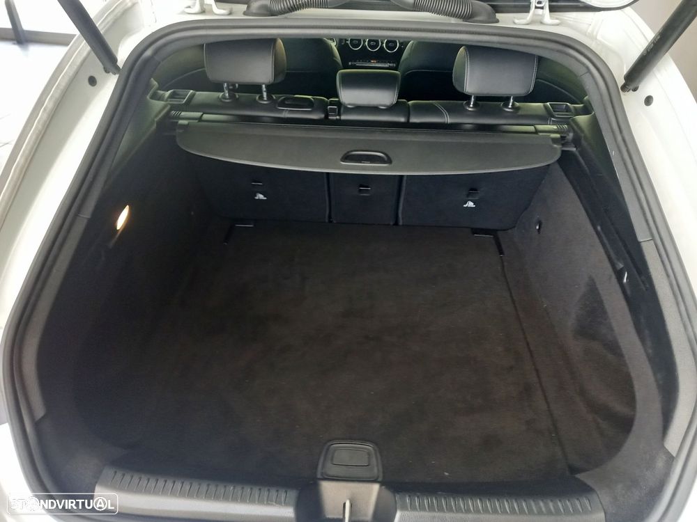 Mercedes-Benz CLA 180 - 6