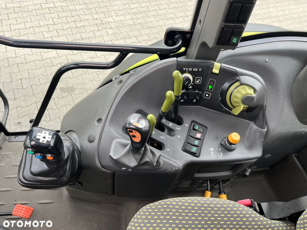 Claas Arion 430 - 13