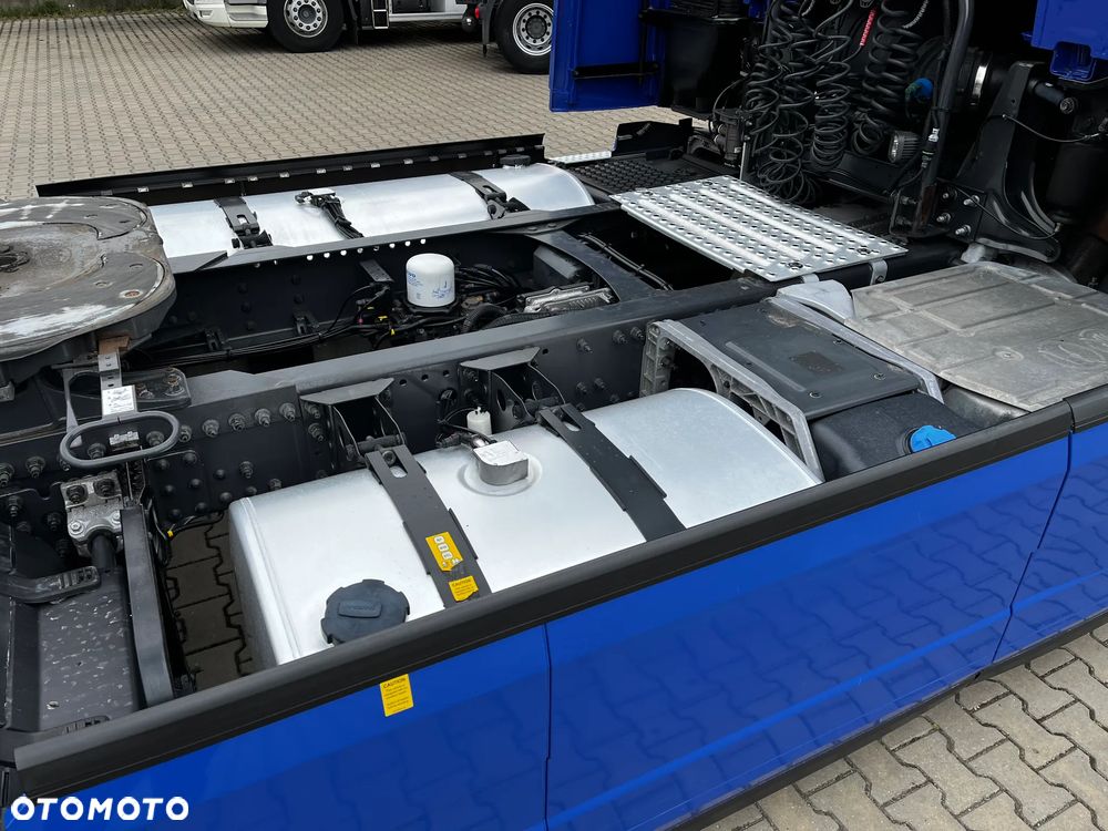 Volvo FH 500 EURO 6 / SPROWADZONY/ SERWISOWANY/KLIMA POSTOJOWA/DWA ZBIORNIKI - 6