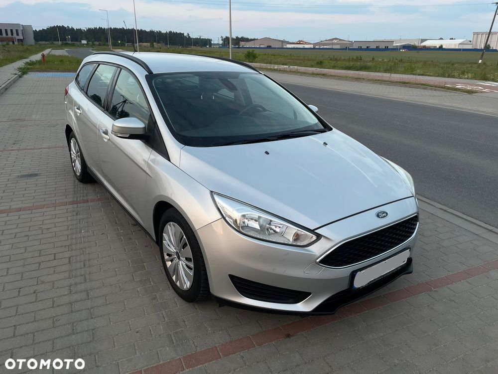 Ford Focus SW - 24
