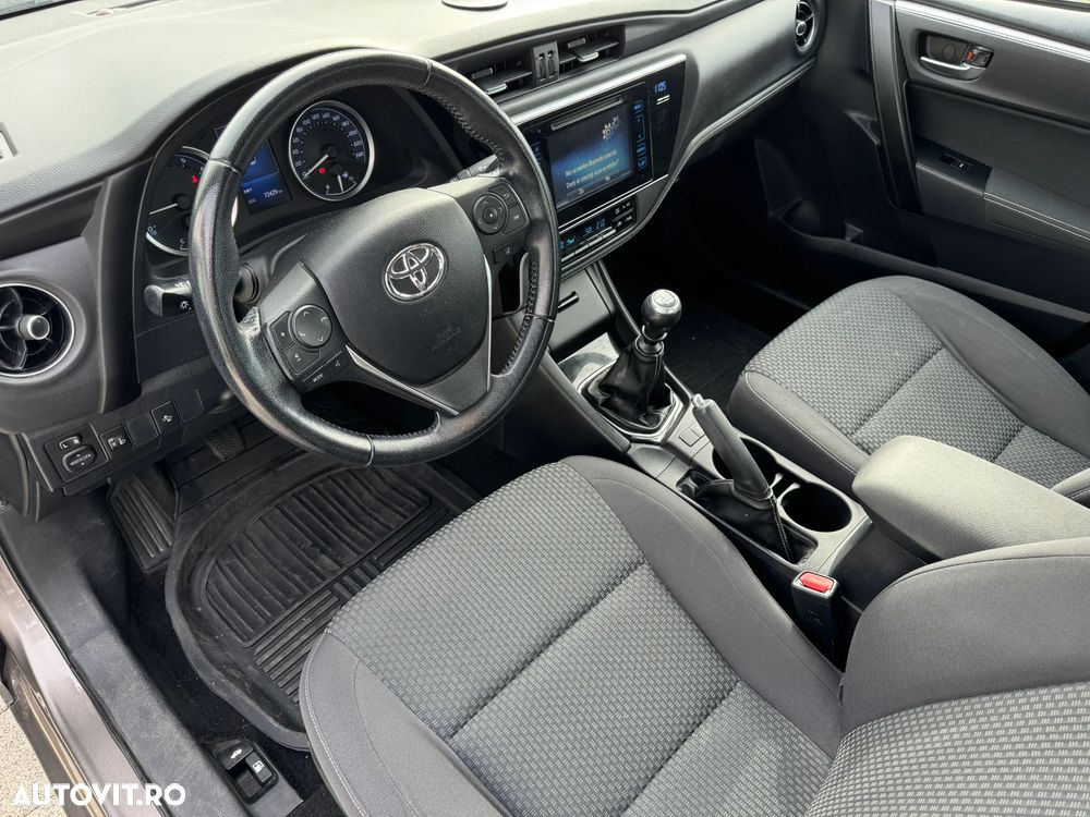 Toyota Corolla 1.6 Valvematic Sol - 11