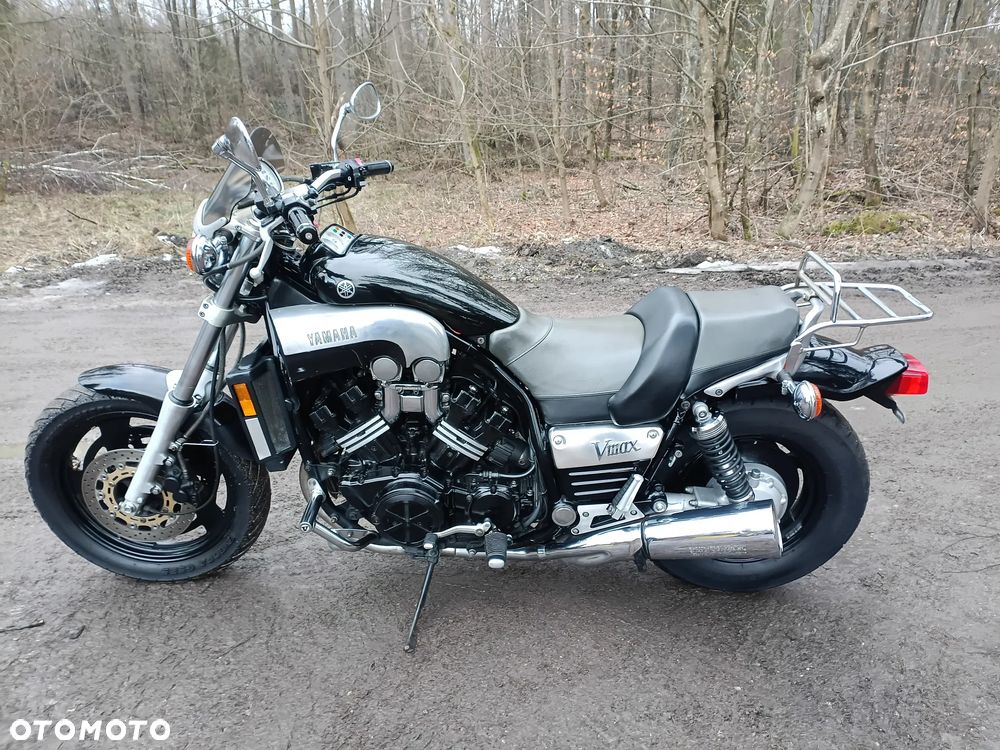 Yamaha V-MAX - 16