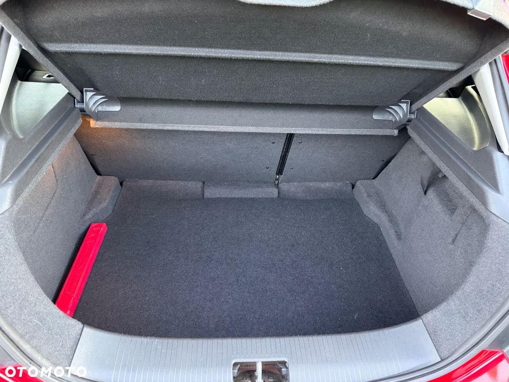 Opel Astra 1.6 Sport - 10