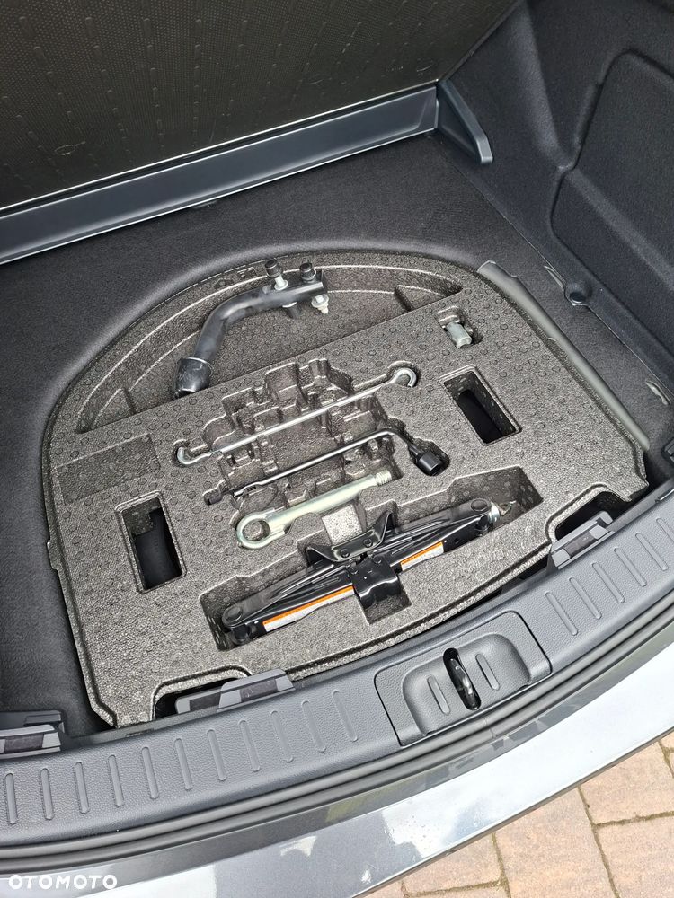 Toyota Corolla 2.0 Hybrid GR Sport - 31