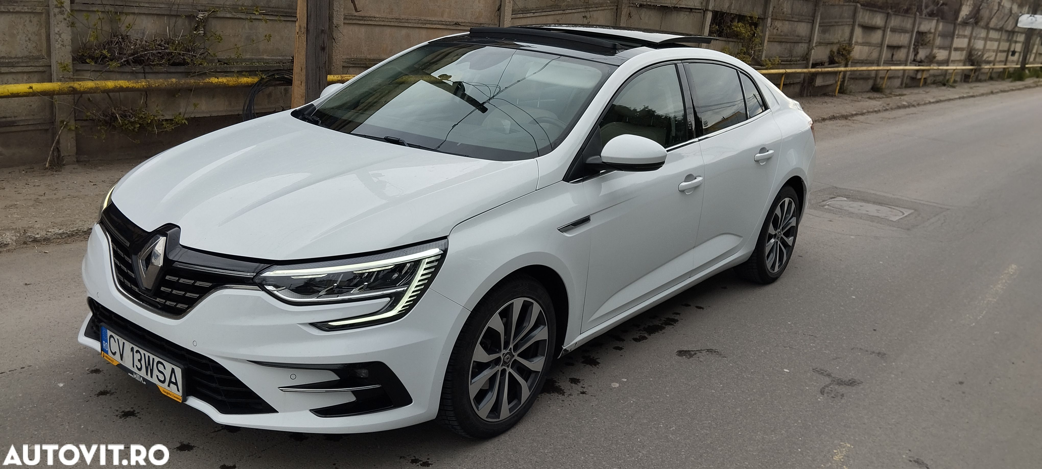 Renault Megane Blue dCi 116 Intens - 1