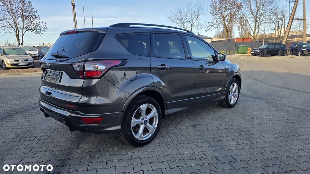 Ford Kuga 1.5 EcoBoost 2x4 ST-Line - 18