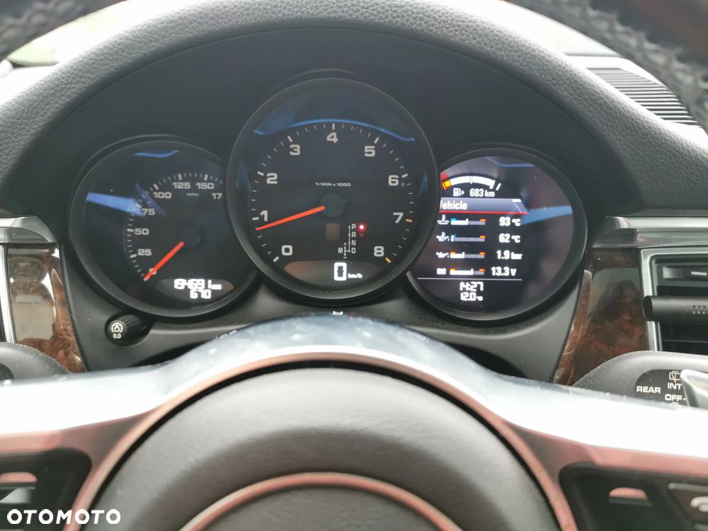 Porsche Macan Standard - 20