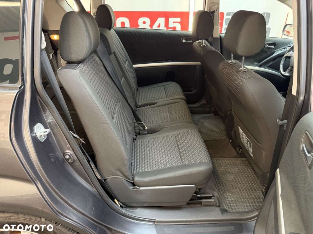 Toyota Corolla Verso 2.2 D-4D Premium + 7os - 35