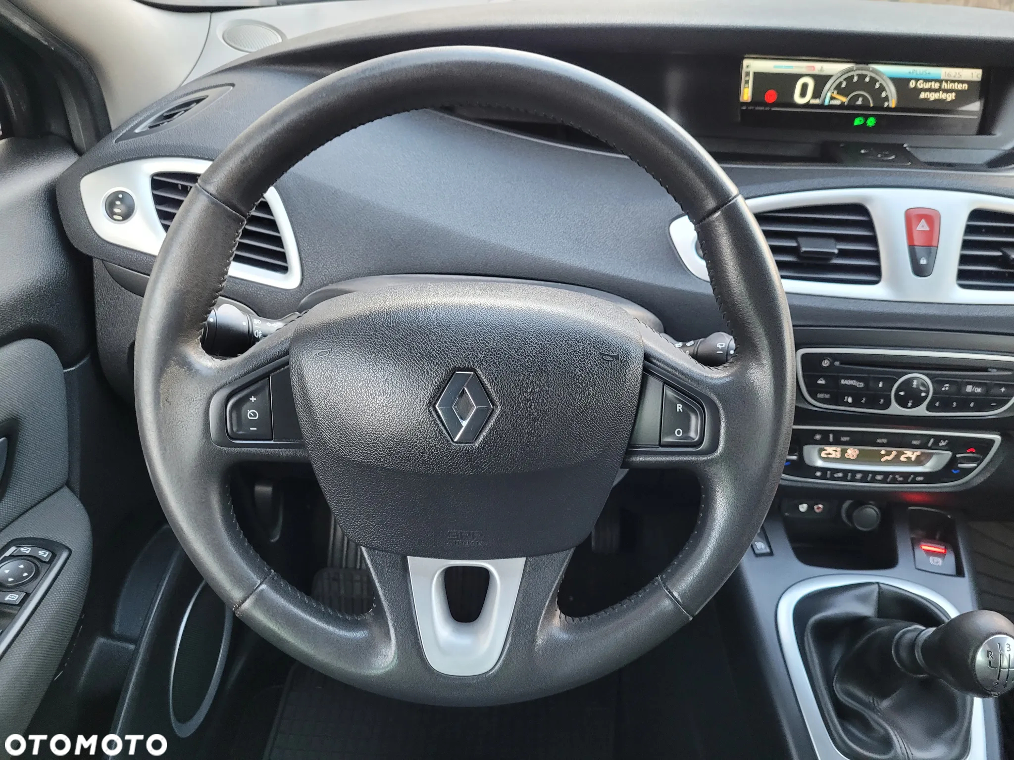 Renault Scenic TCe 130 Dynamique - 21