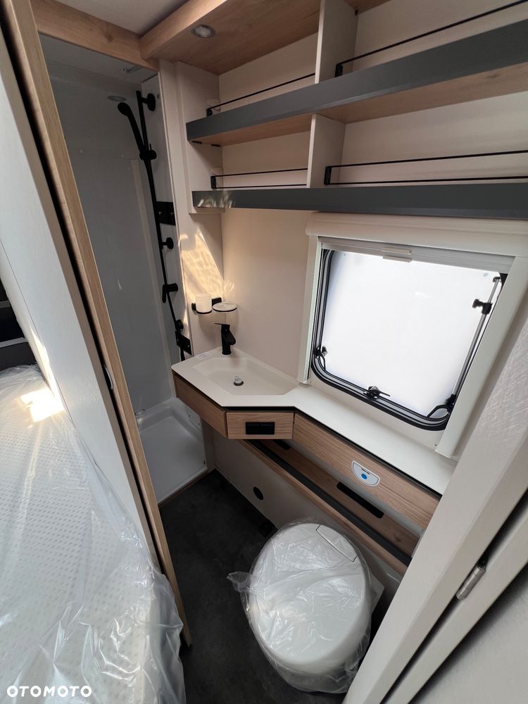 Dethleffs Camper 730FKR - 13