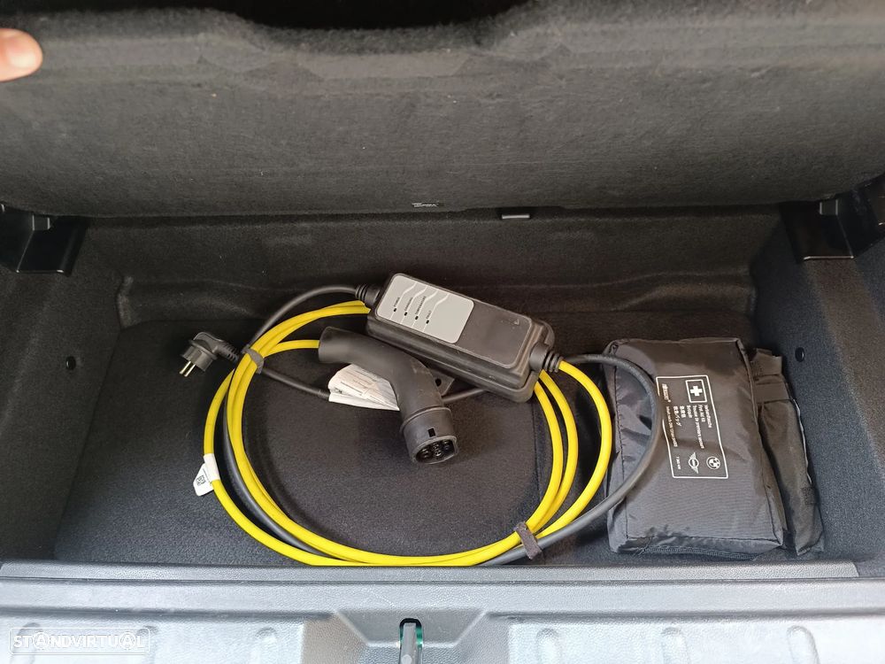 MINI 3 Portas Cooper SE Premium P. Yours - 31