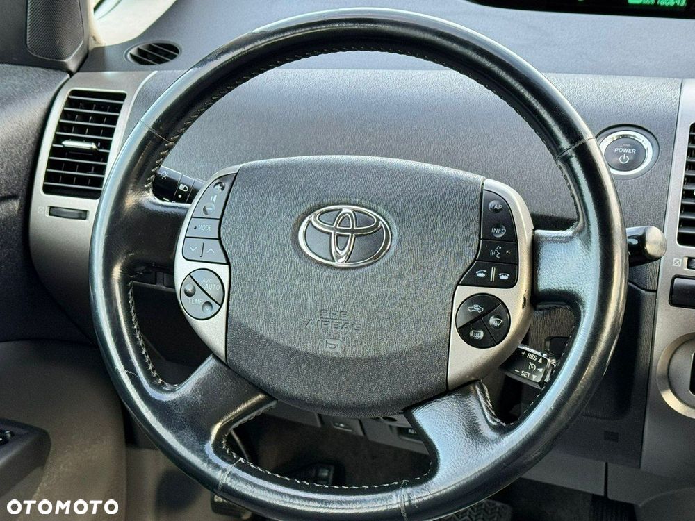 Toyota Prius - 18
