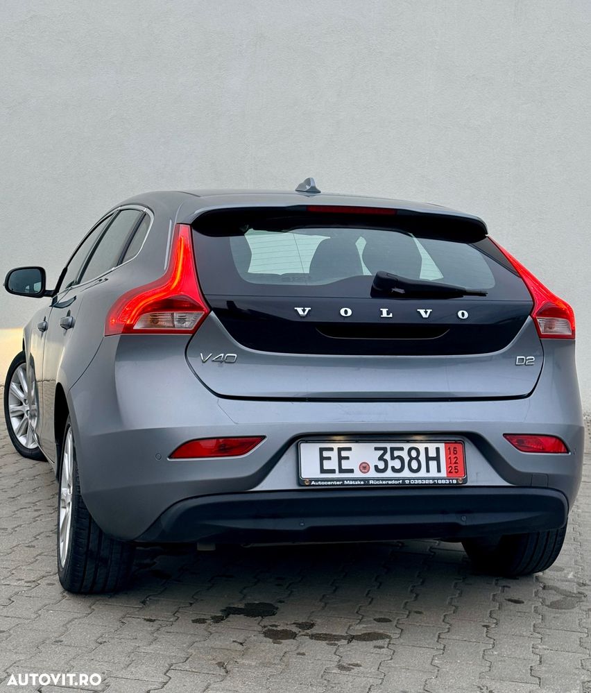 Volvo V40 D2 Geartronic Momentum - 6