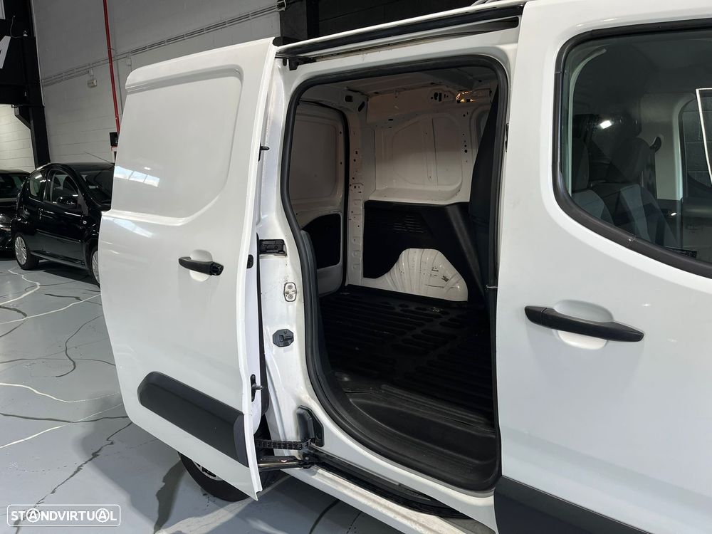 Peugeot Partner 1.6 HDI 3 LUGARES ***IVA DEDUTIVEL *** - 10