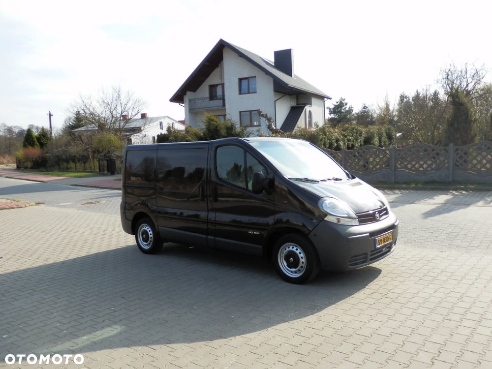 Opel Vivaro - 2