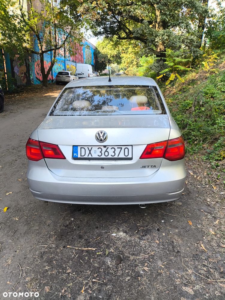 Volkswagen Jetta - 27
