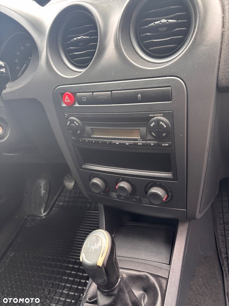 Seat Ibiza SC 1.4 16V Style - 7