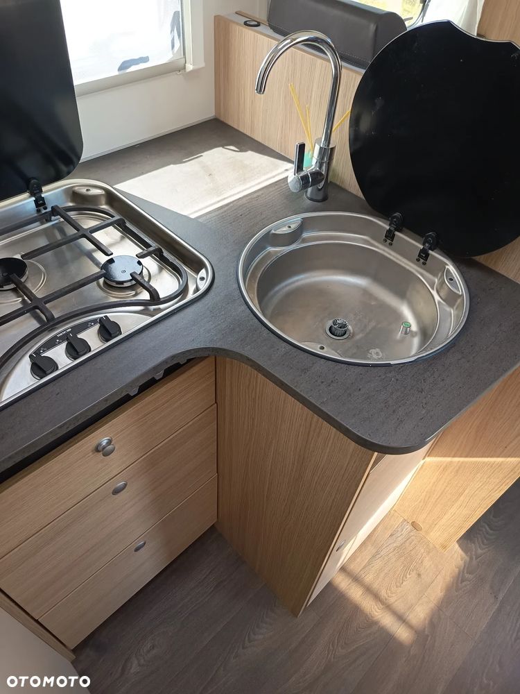 Sunlight Ducato camper - 16