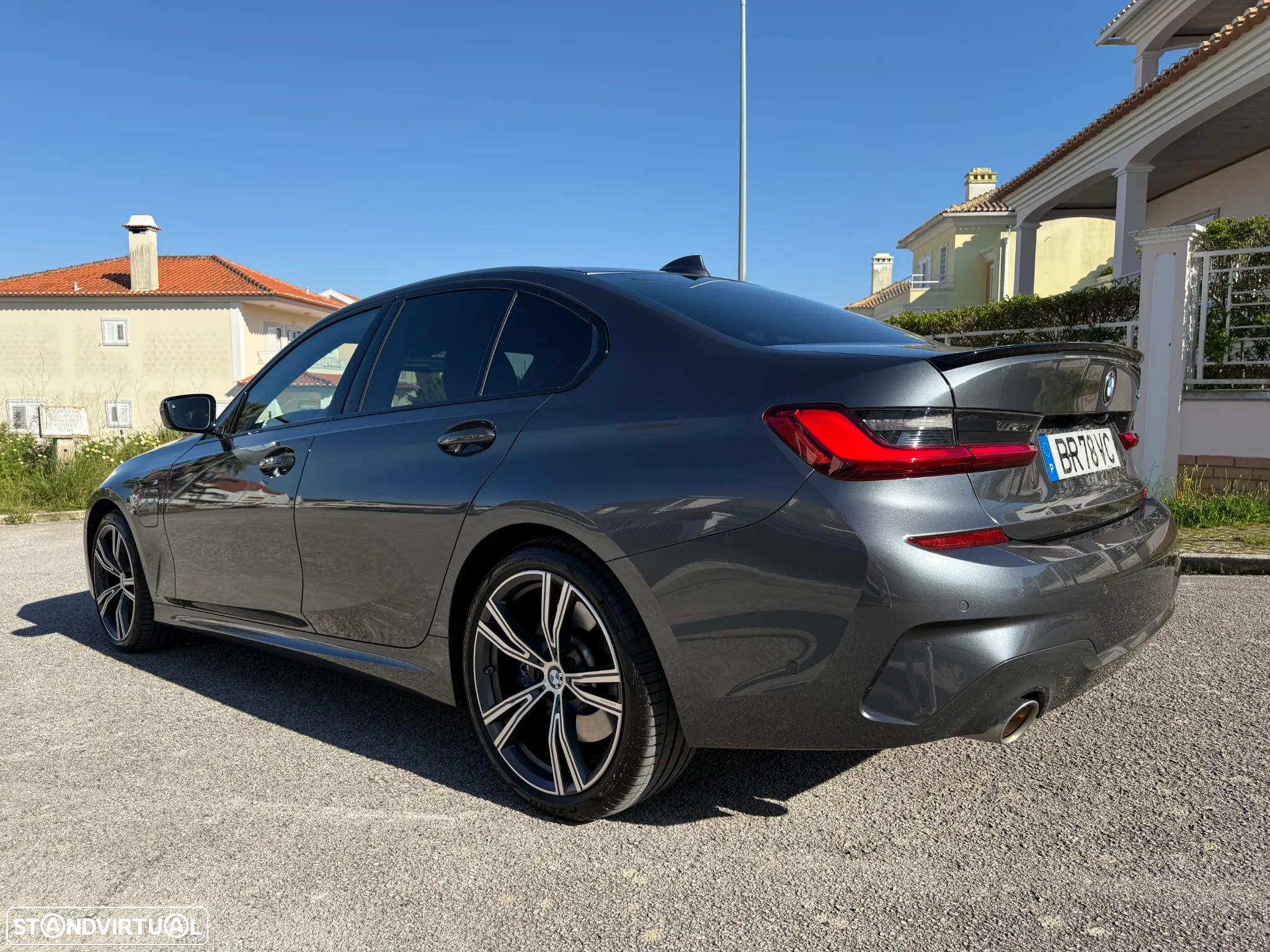 BMW 330 e Pack M Auto - 1