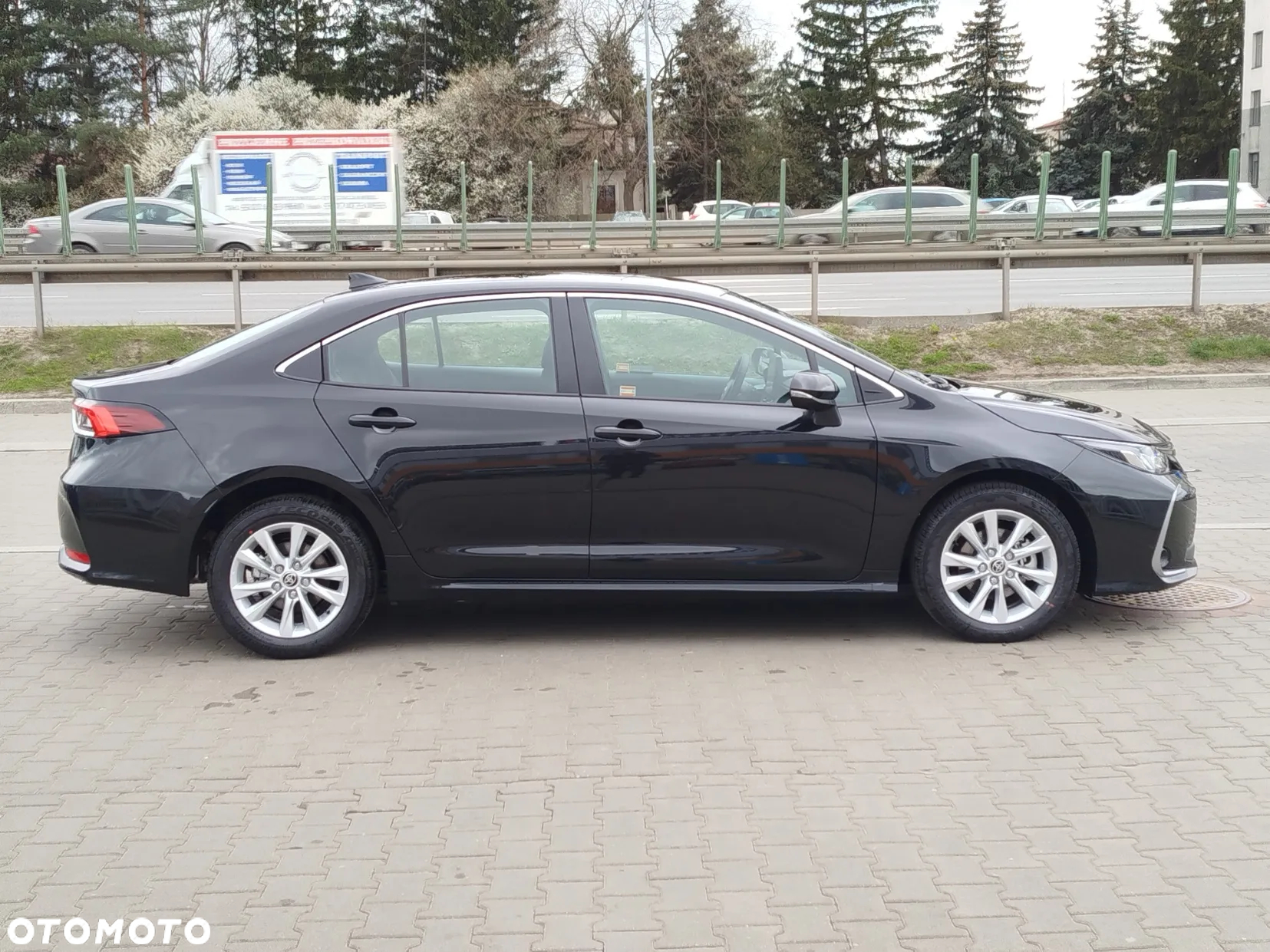Toyota Corolla 1.8 Hybrid Comfort - 4