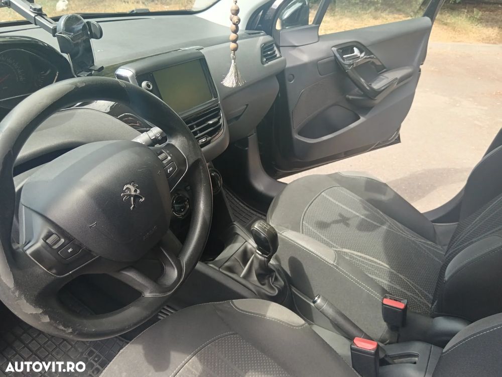 Peugeot 208 e-HDi 92 Stop&Start Active - 8
