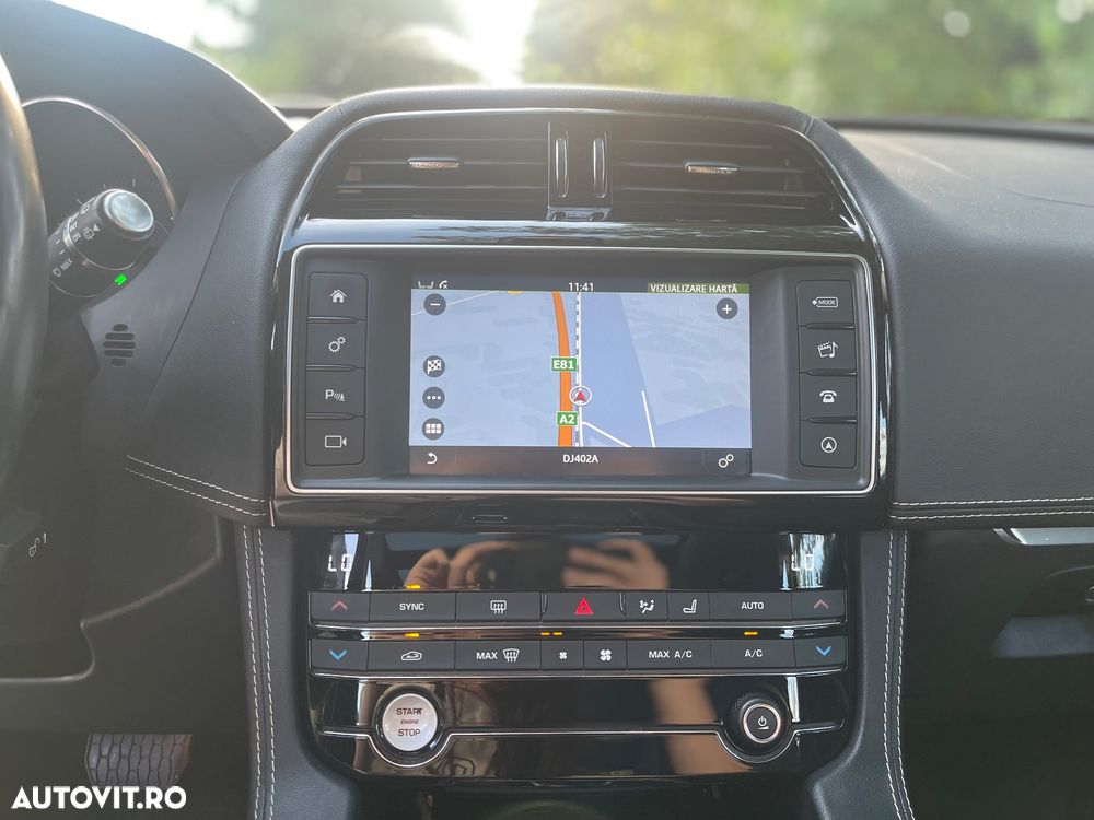 Jaguar F-Pace 20d AWD Aut. R-Sport - 21
