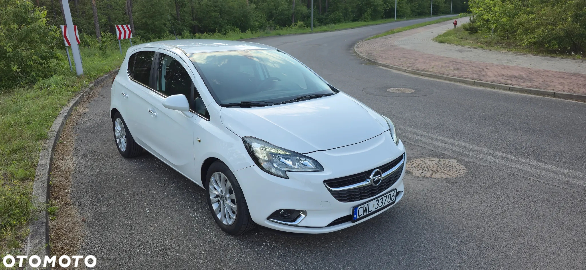 Opel Corsa 1.4 Cosmo - 2