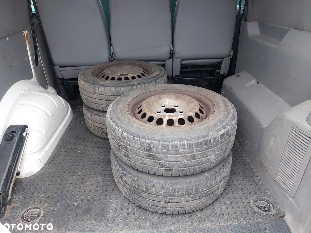 Volkswagen Transporter - 10