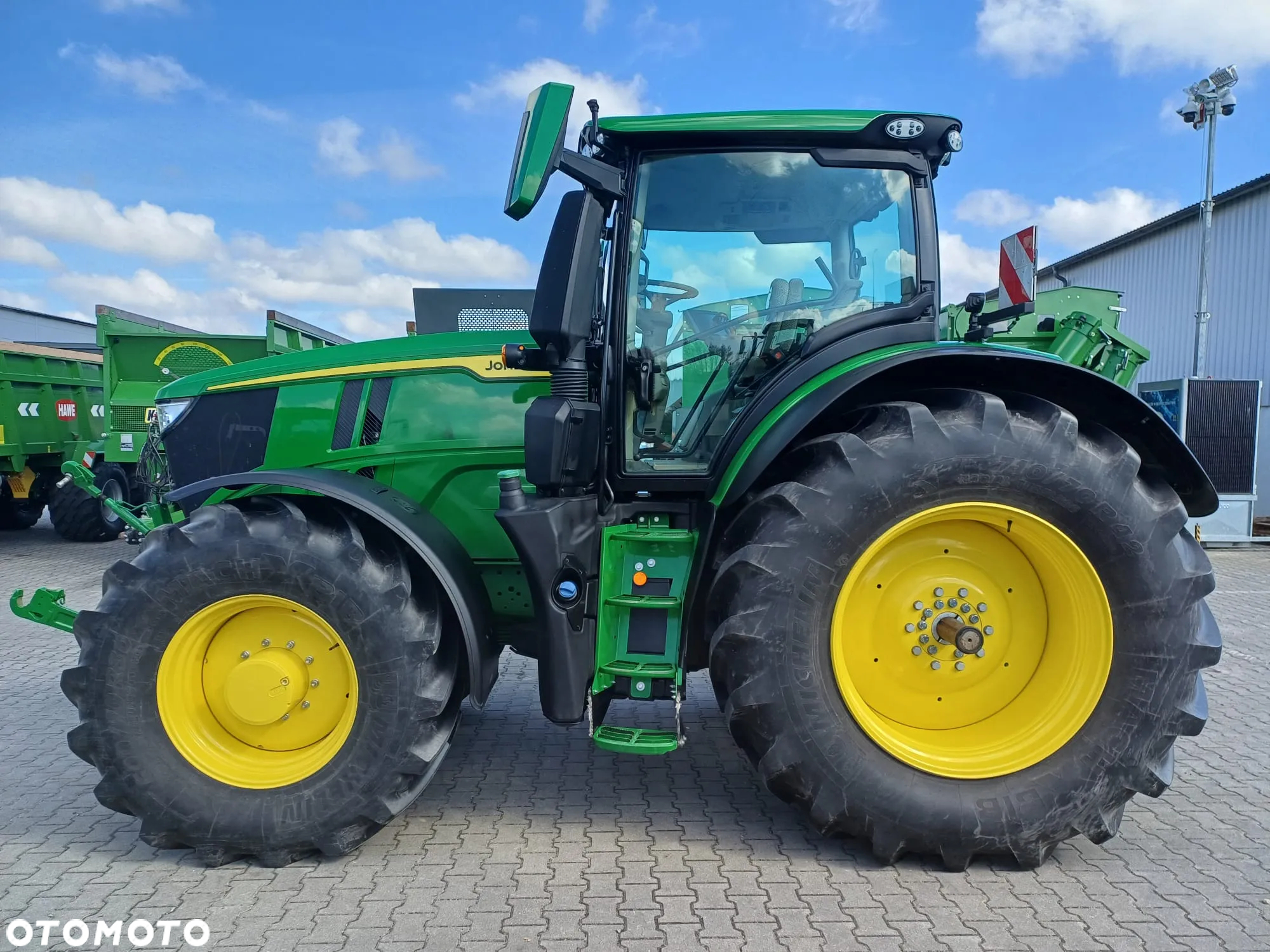 John Deere 6R250 - 9