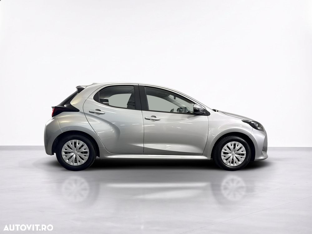 Toyota Yaris - 7