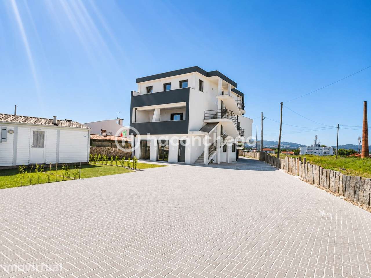 Apartamento T2 em São Verissimo com lugar de estacionamento privado - Grande imagem: 2/25