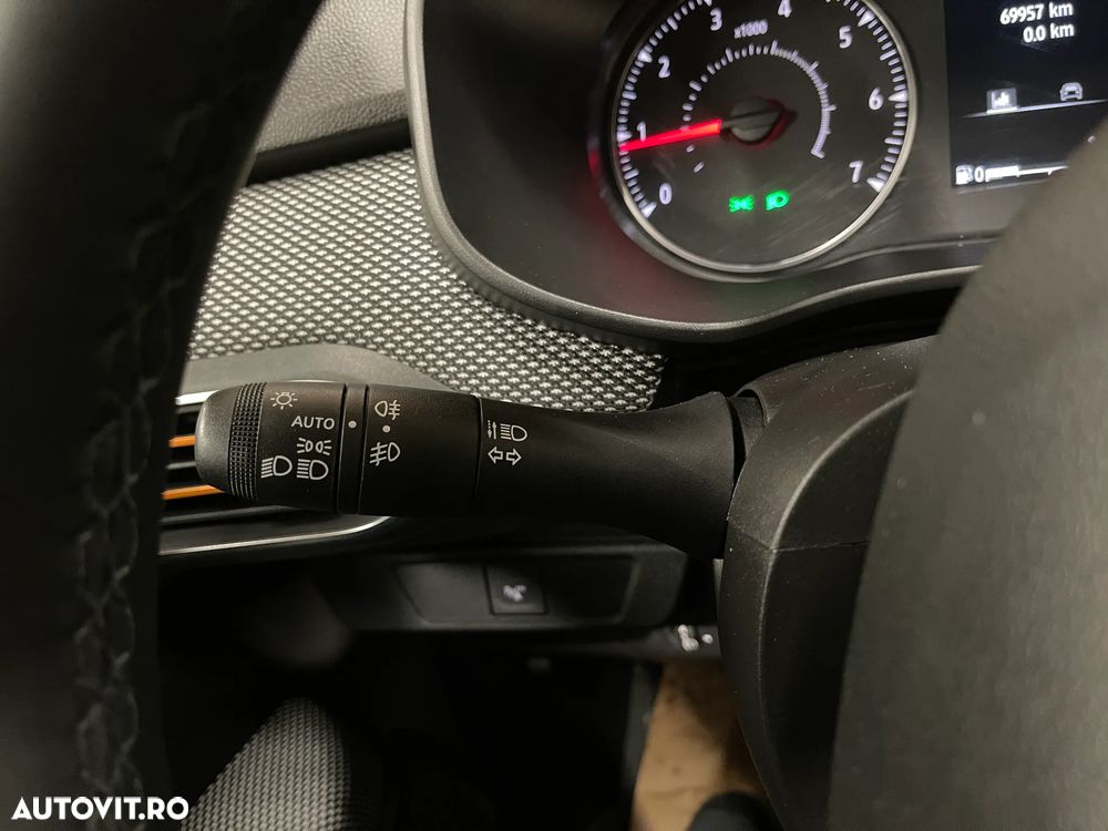 Dacia Sandero Stepway TCe 90 MT6 Comfort - 21