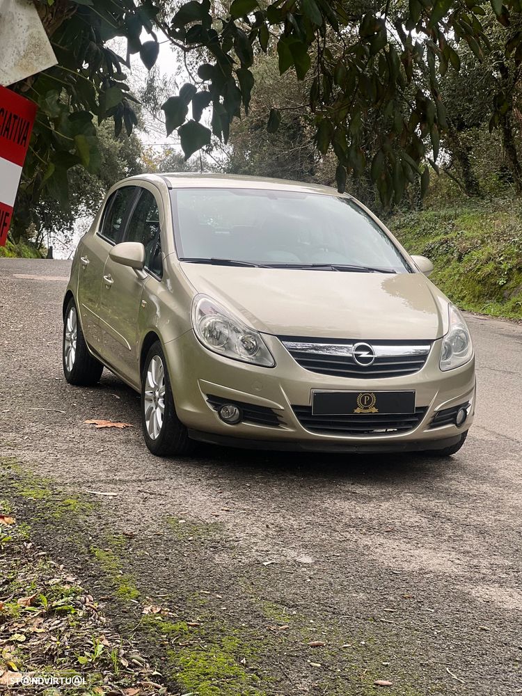 Opel Corsa 1.2 Cosmo Easytronic - 4