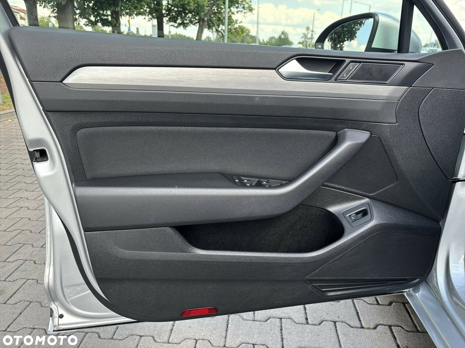 Volkswagen Passat 2.0 TDI EVO Business - 9