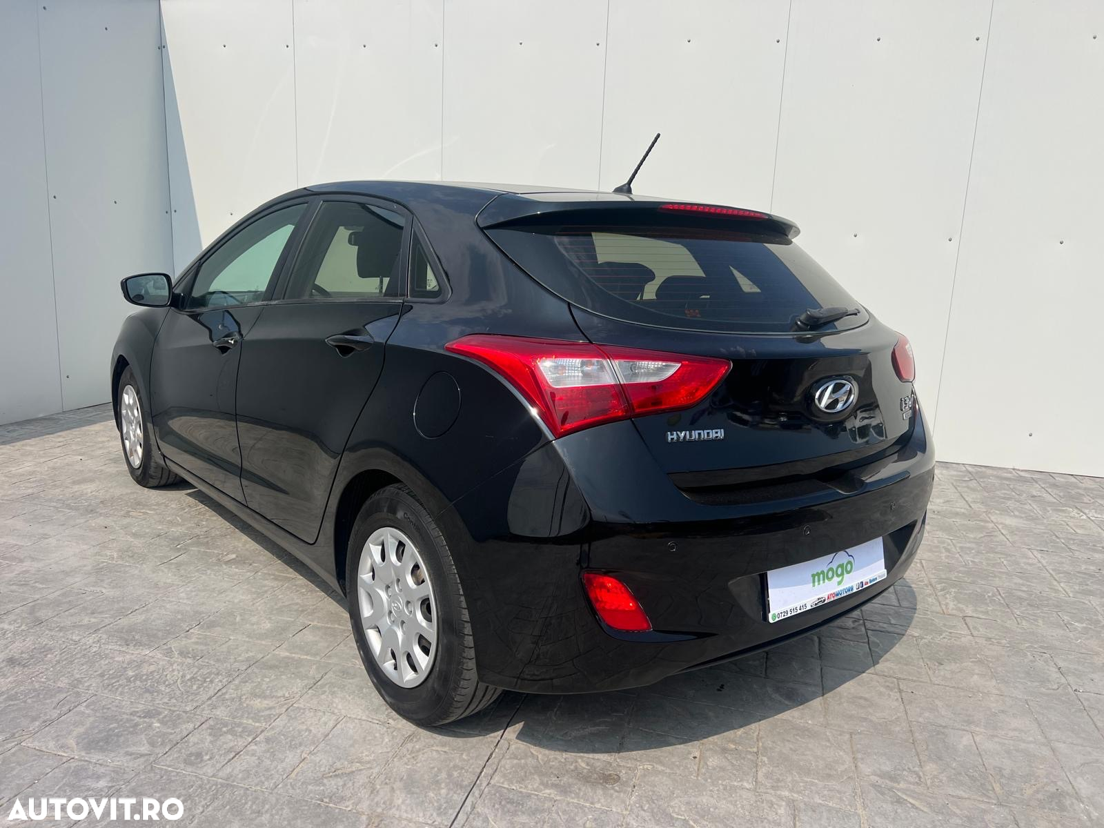 Hyundai i30 1.6 CRDI Automatik Trend - 6